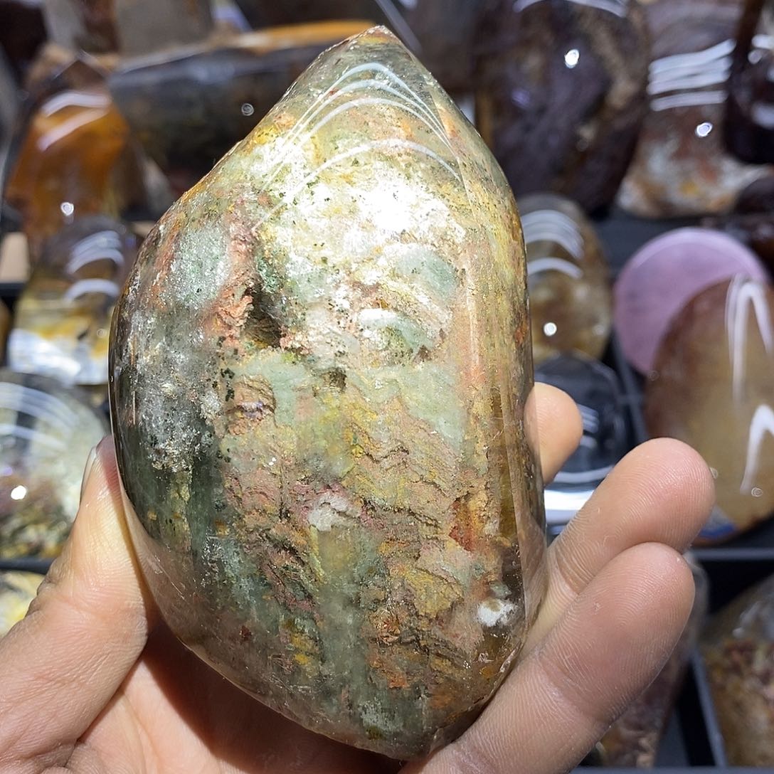 水晶原石未镶嵌水晶