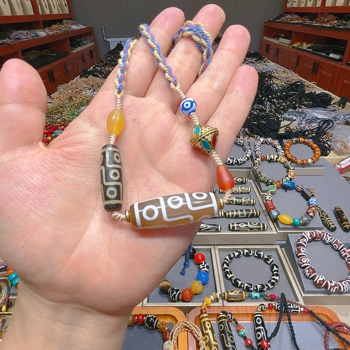 未镶嵌玛瑙/玉髓珠宝奇石