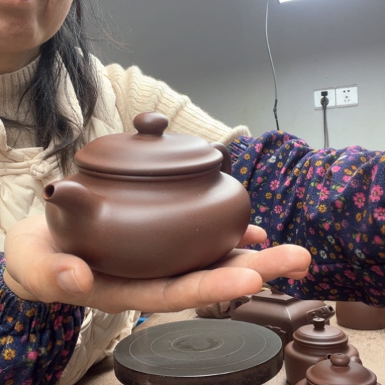 紫砂茶壶忠泥料底槽清