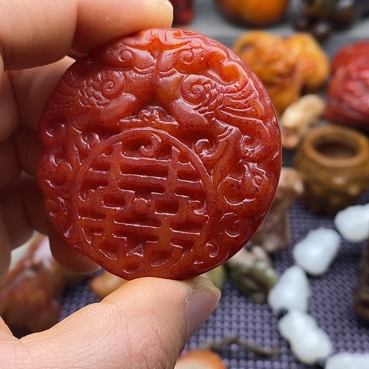 未镶嵌蛇纹石玉颈饰