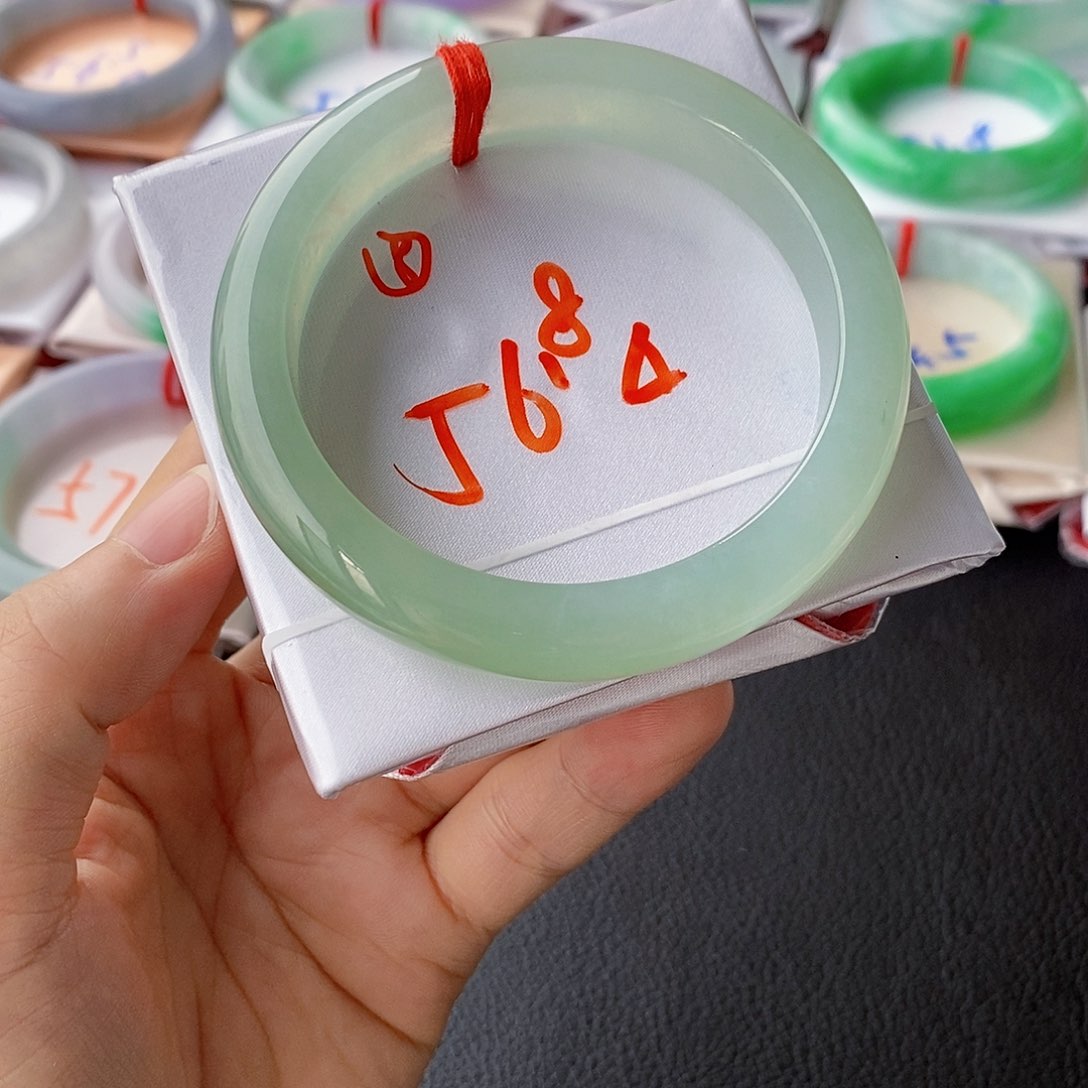 翡翠手镯未镶嵌8号