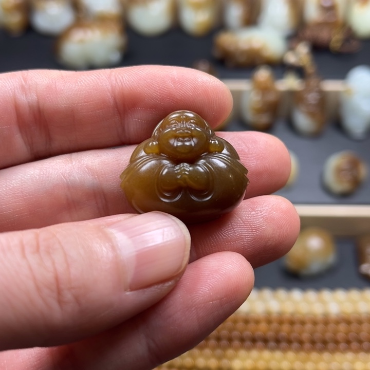 和田玉（糖玉）未镶嵌颈饰