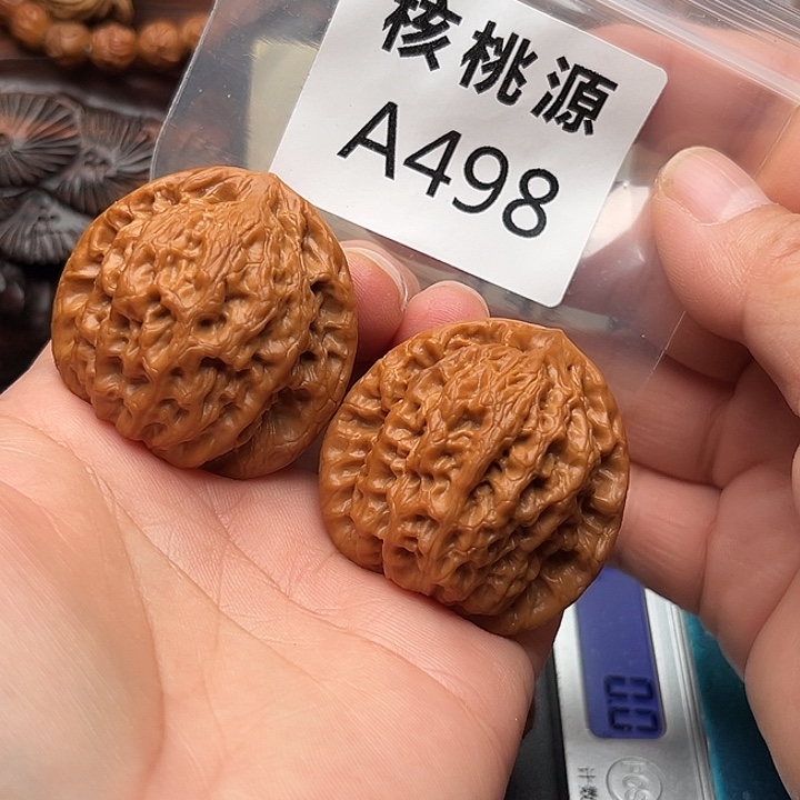 文玩核桃吊坠金公子41+