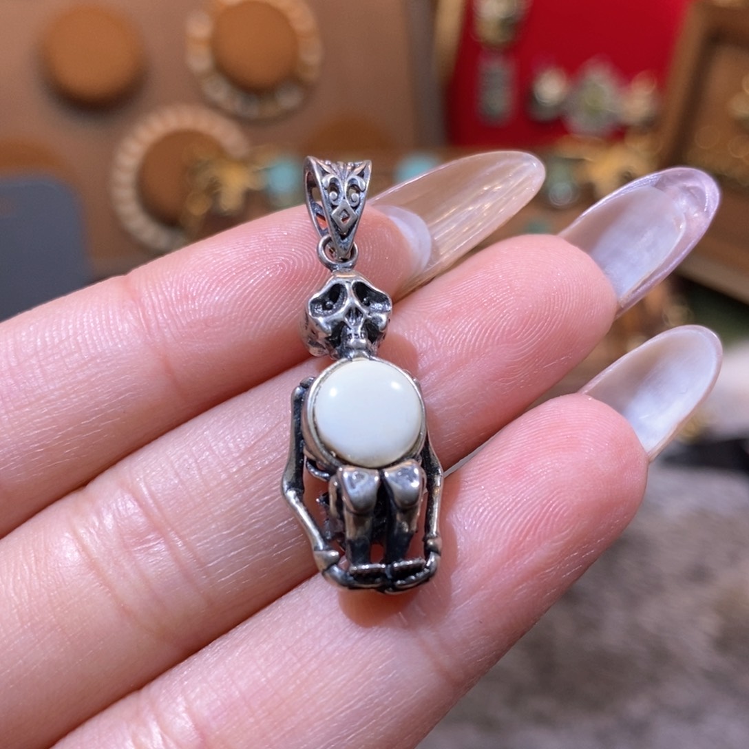 琥珀颈饰银S925镶嵌吊坠