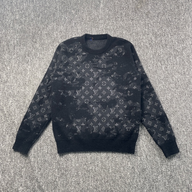 99新 LouisVuitton/路易威登 1535/黑色满印毛衣/M/98新/领标损坏