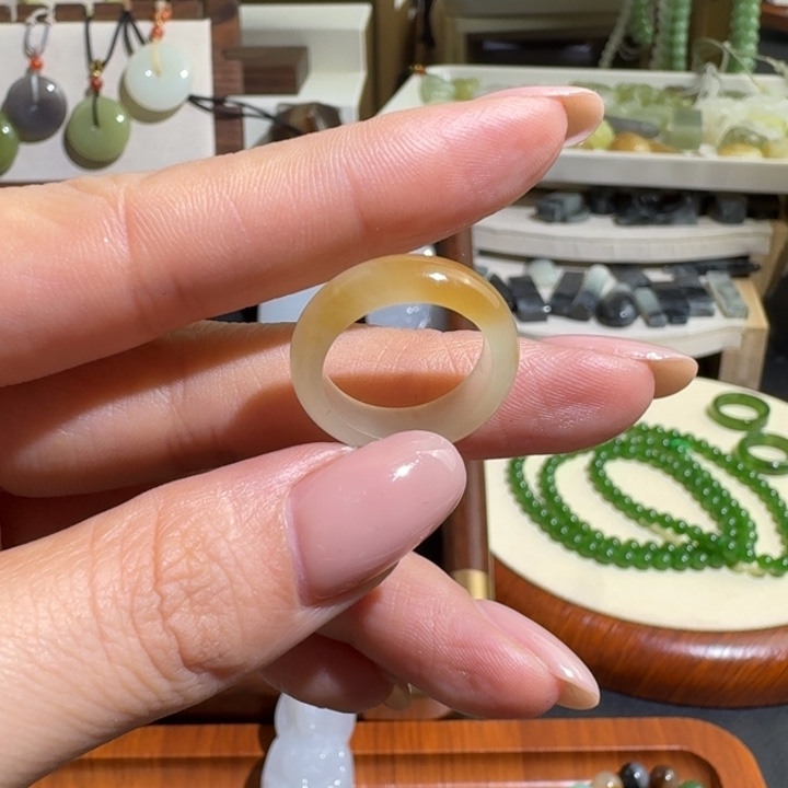 和田玉（糖玉）未镶嵌戒指15.7mm