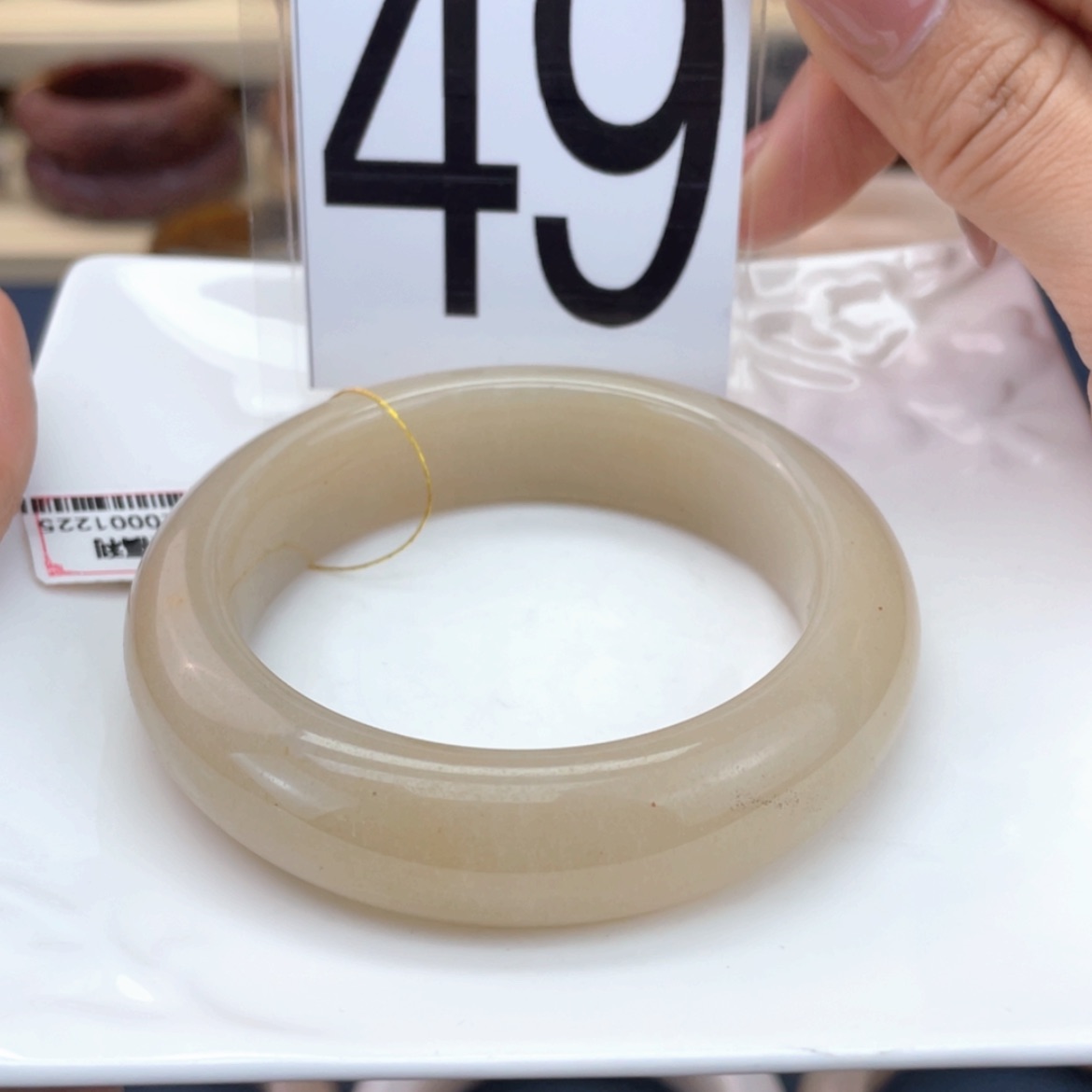 【闪购商品】石英质玉手镯未镶嵌