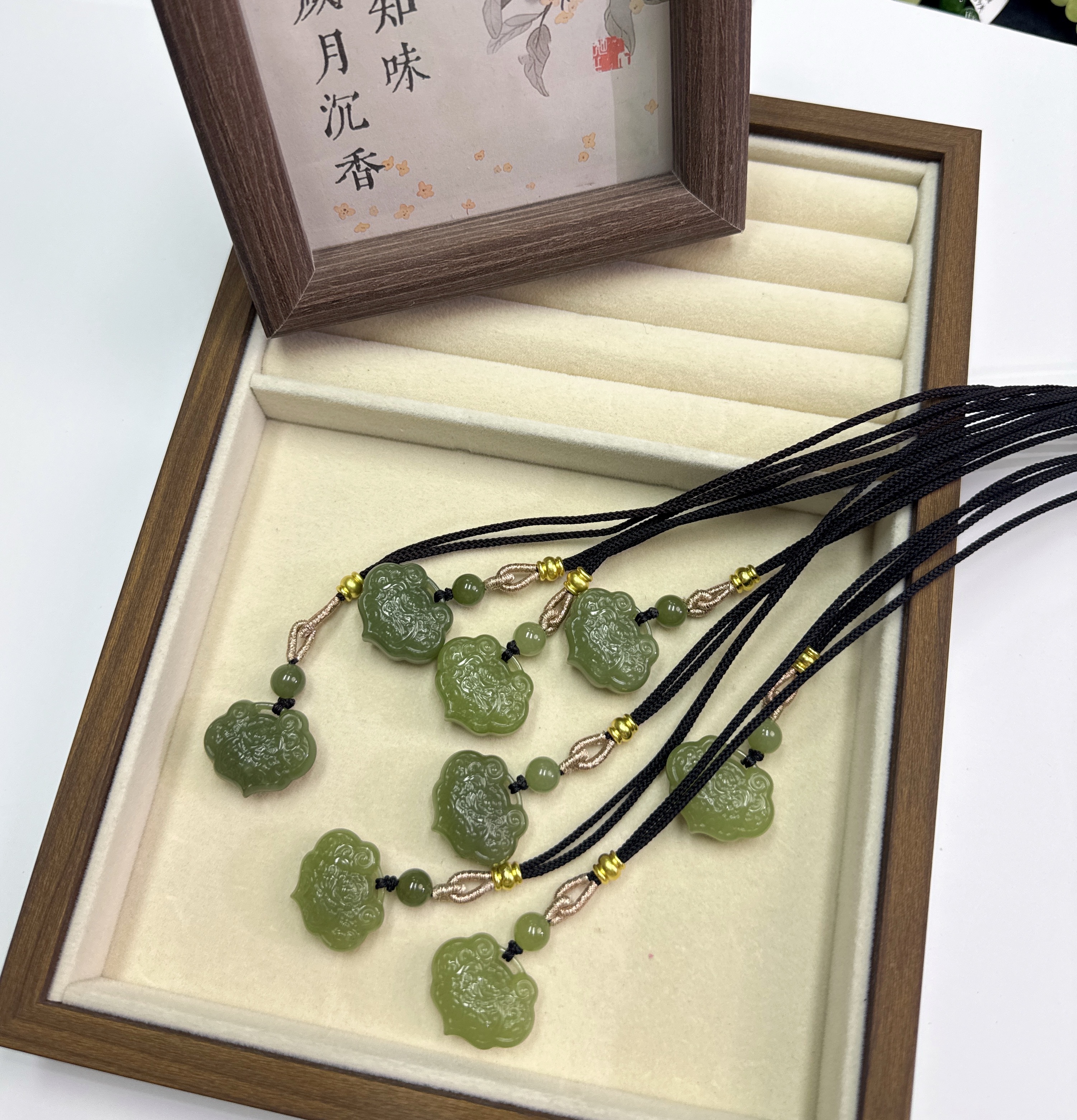 和田玉黄口平安锁宝宝锁吊坠 宽约25.8mm （多样性发货 拍一发一）