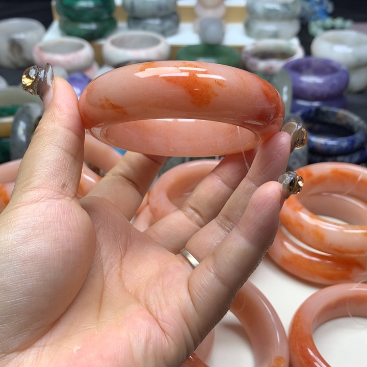 未镶嵌手镯石英质玉童**忆