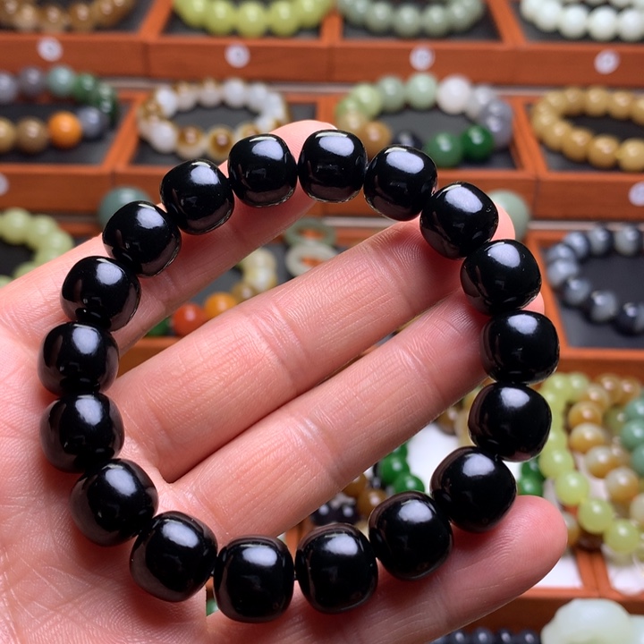 和田玉手串未镶嵌