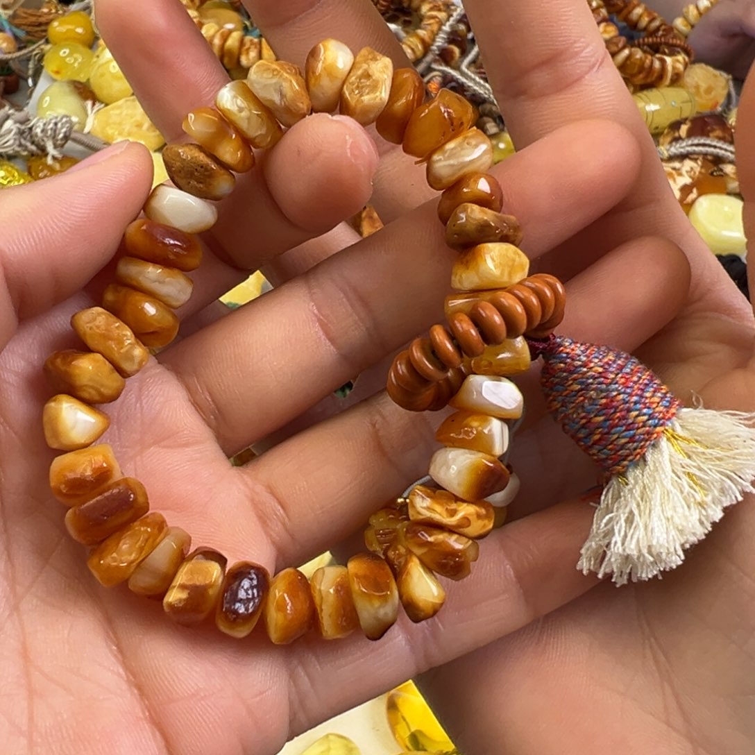 未镶嵌蜜蜡裸石蜜蜡