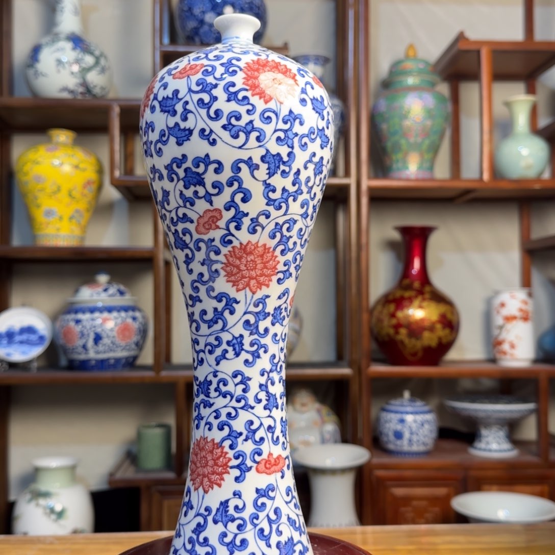 瓶高度约33厘米肚径11厘米