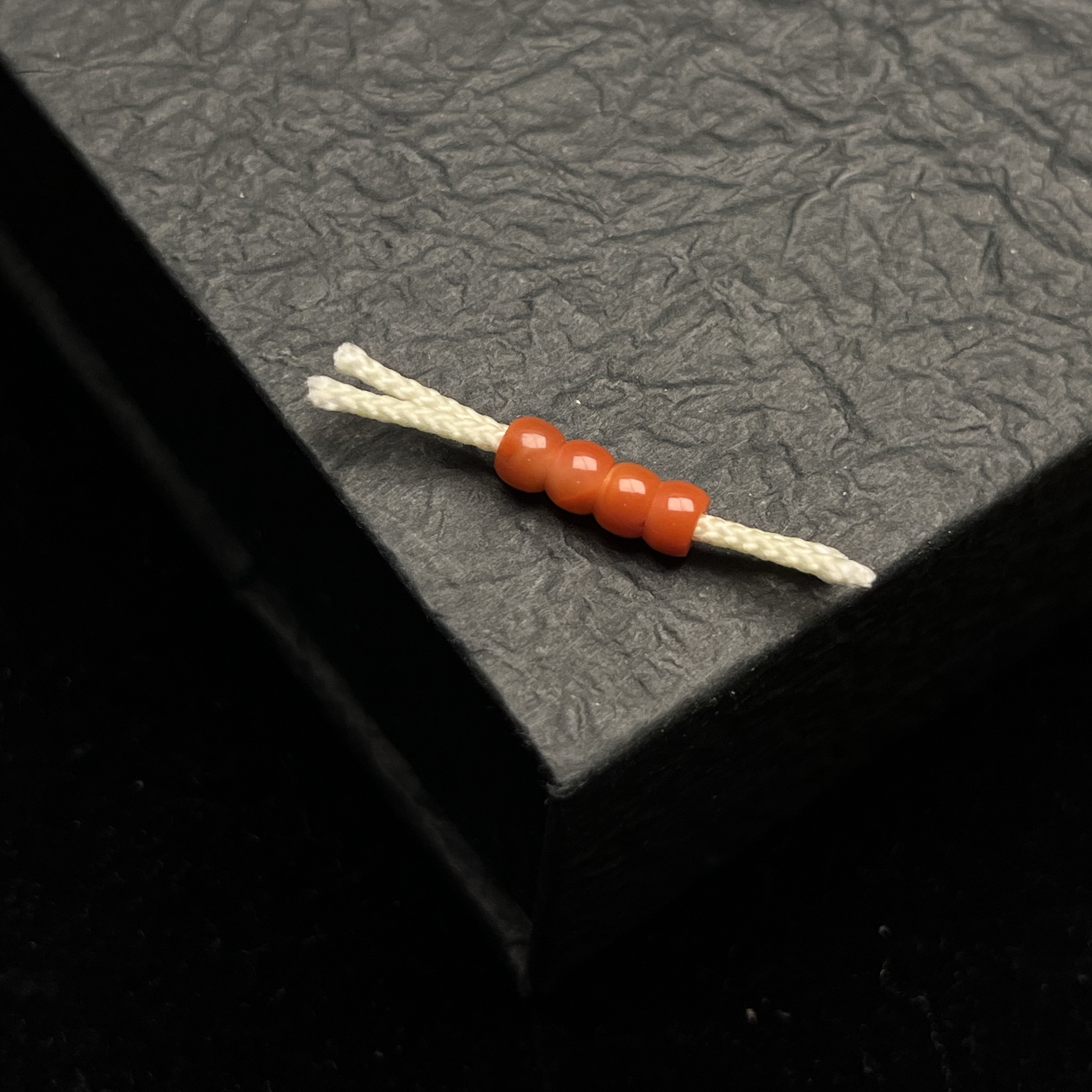 瓦西南红 线束或隔片 4.5x3mm 4粒一套 一套200 全品无暇