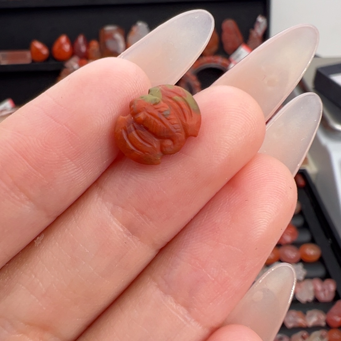 ʕ***ʔ南红玛瑙未镶嵌颈饰包浆蝙蝠