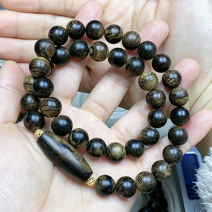 沉香手串昌***?越南芽庄白棋楠