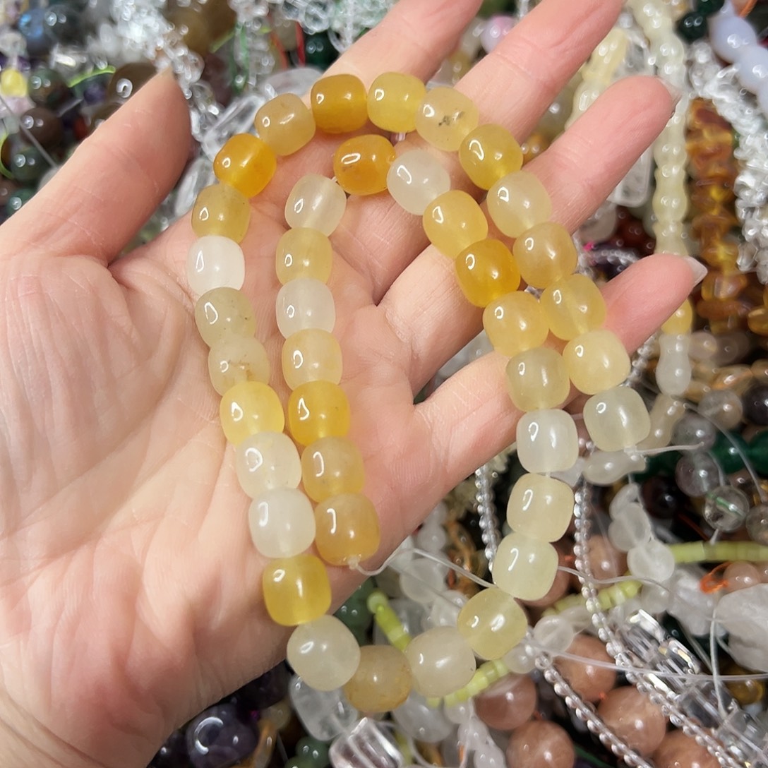 玛瑙/玉髓未镶嵌珠宝半成品，卡10金丝玉老型珠一条