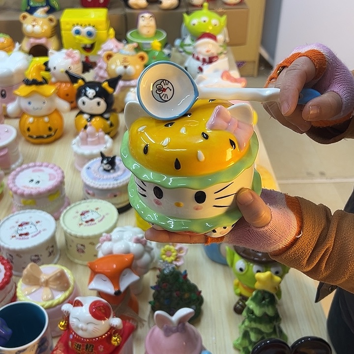 摆件陶瓷艺术家和艺术家的作品都