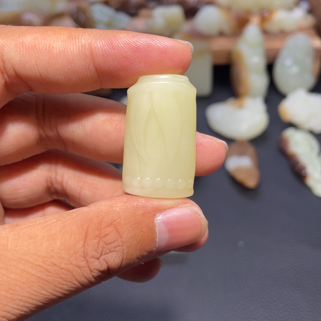 和田玉（糖玉）银S925镶嵌挂件