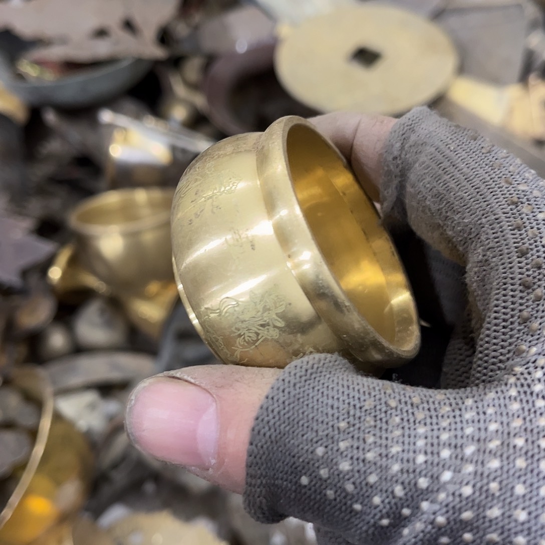 大***u闪电购铜摆件工艺品