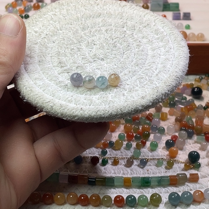 翡翠散珠未镶嵌定制翡翠卡7+，一组