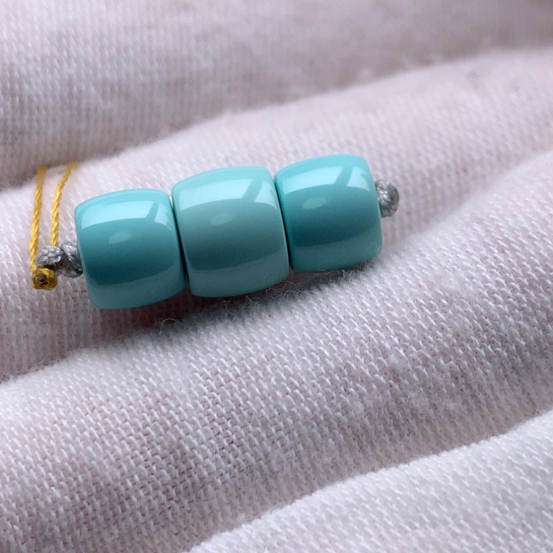 绿松石颈饰未镶嵌