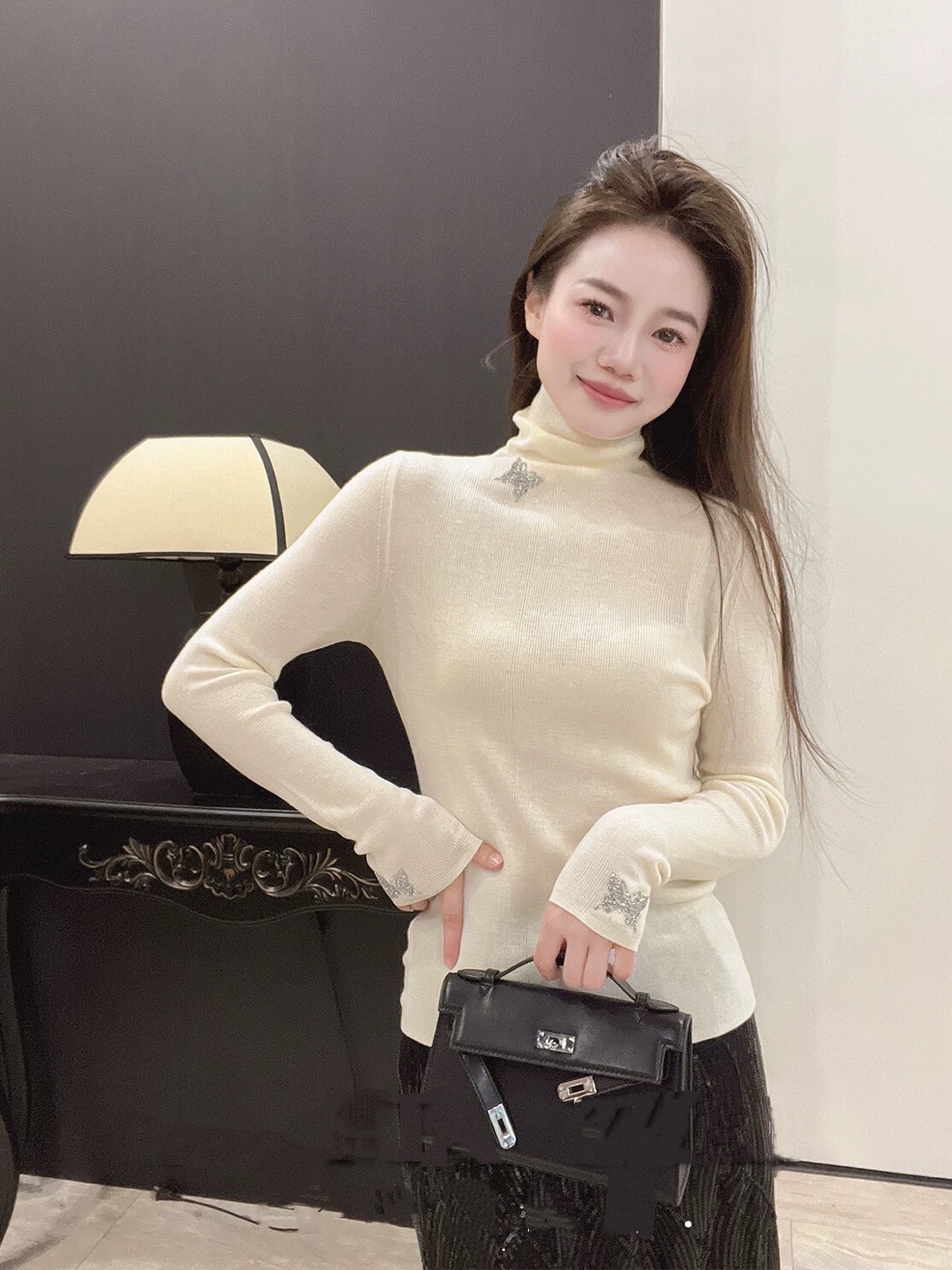 长袖针织秋冬毛针织衫上衣蝴蝶高领毛烫钻常规袖时尚百搭套头