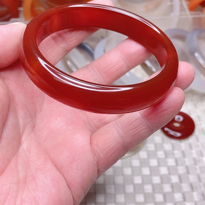 玛瑙/玉髓手镯未镶嵌