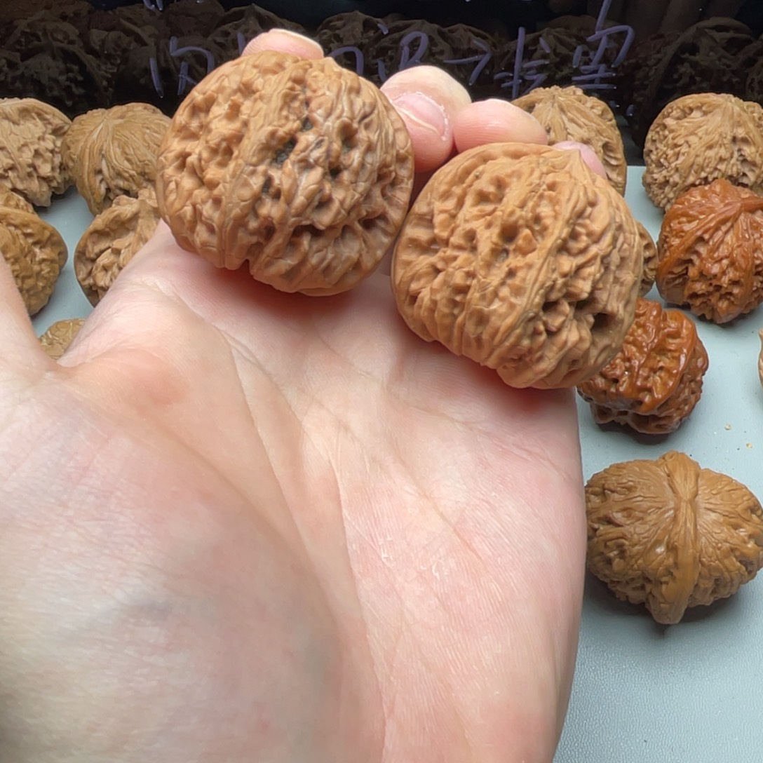 把件核桃40全品平谷凹底