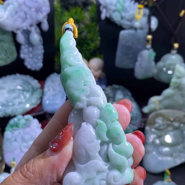 【闪购商品】颈饰未镶嵌翡翠荷叶鱼