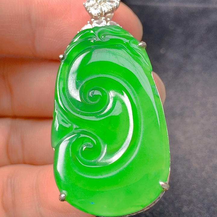 翡翠未镶嵌颈饰翡翠