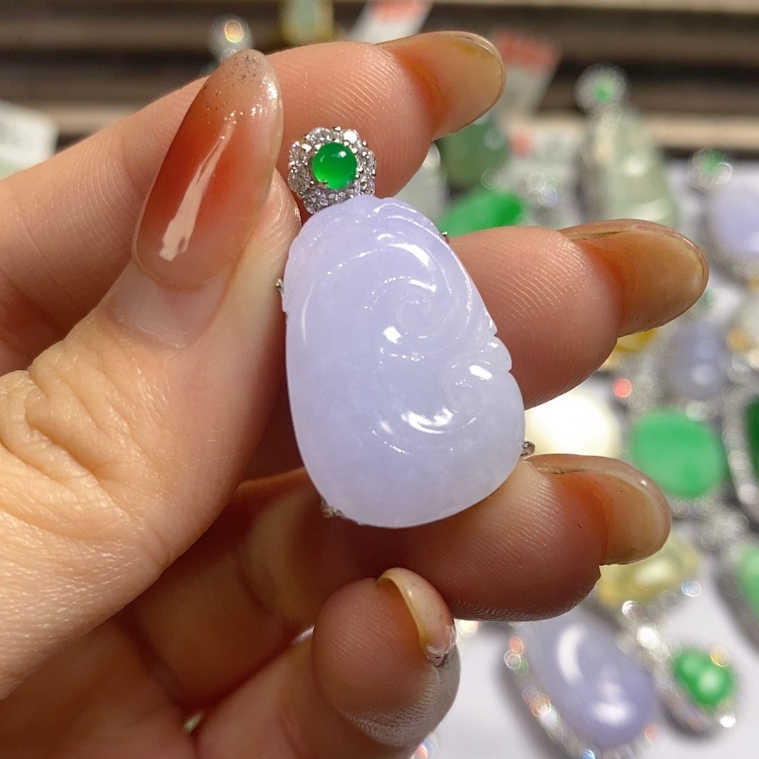 翡翠颈饰银S925镶嵌天然翡翠