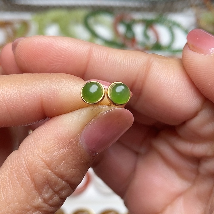 和田玉（碧玉）银S925镶嵌耳饰颜色多样性发货