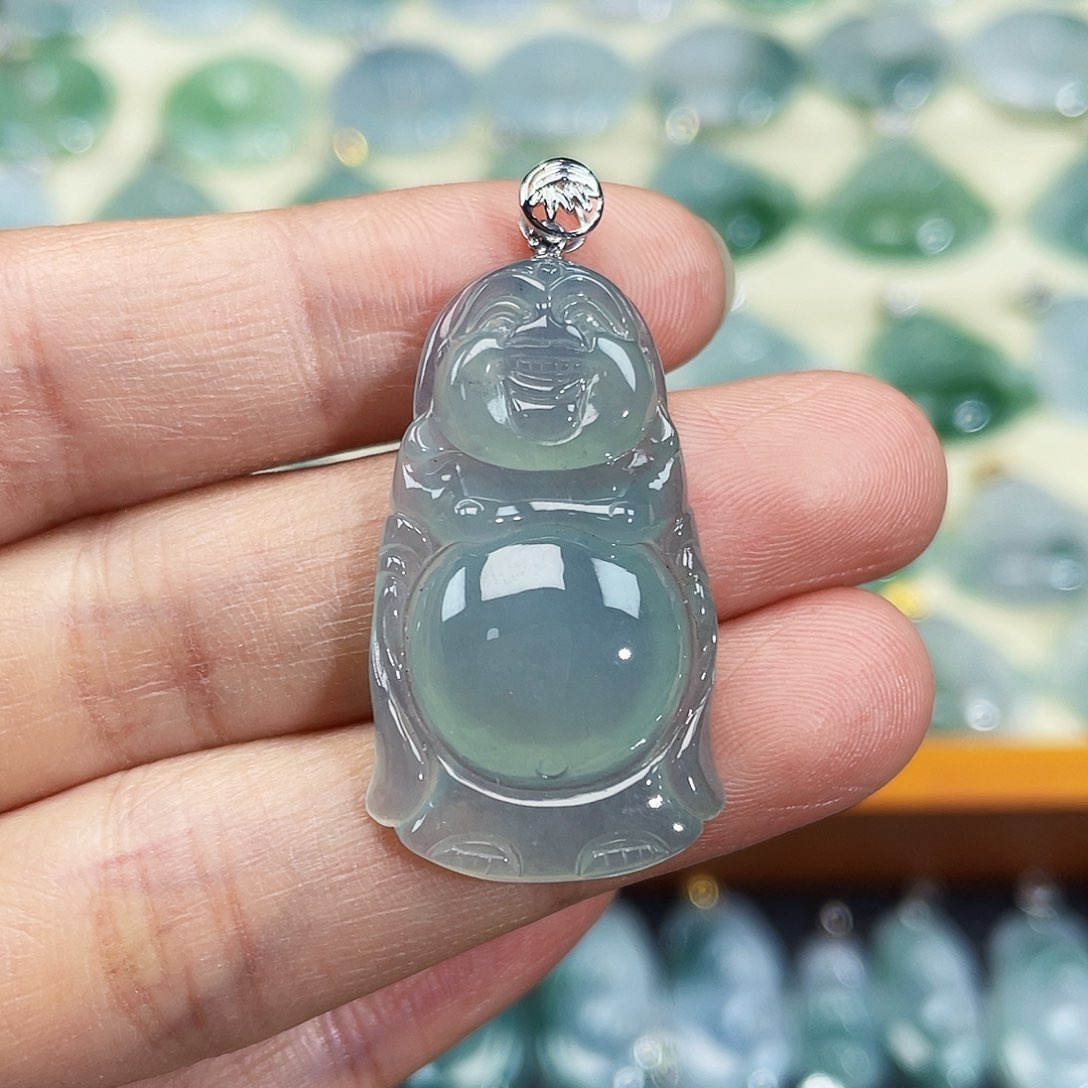 翡翠颈饰18K金镶嵌吊坠