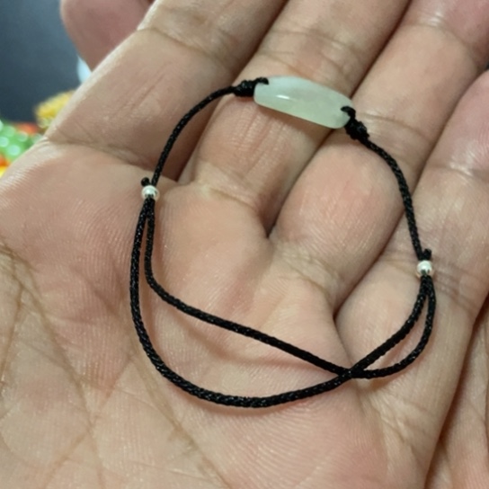 未镶嵌手绳翡翠好看