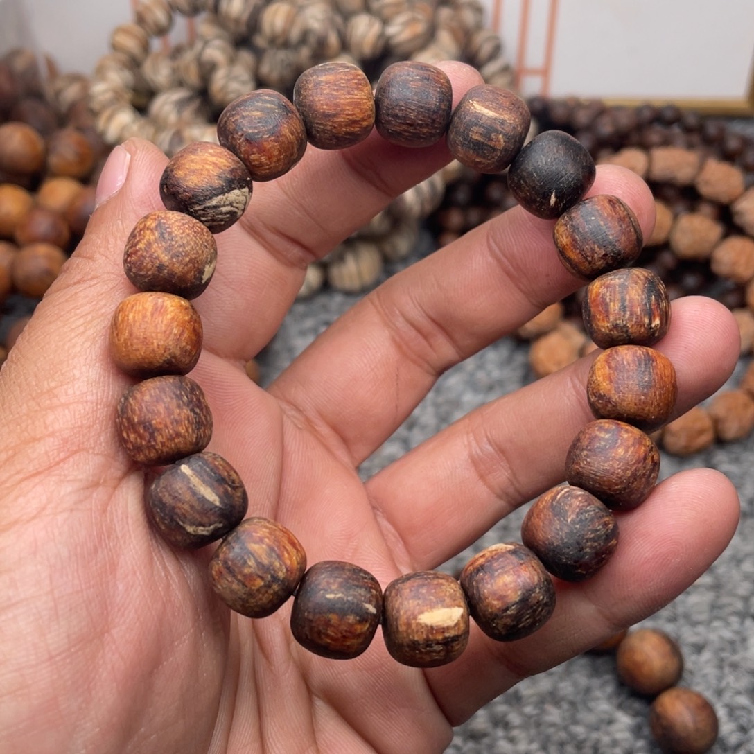 贡木贡木11.12老型微夹白