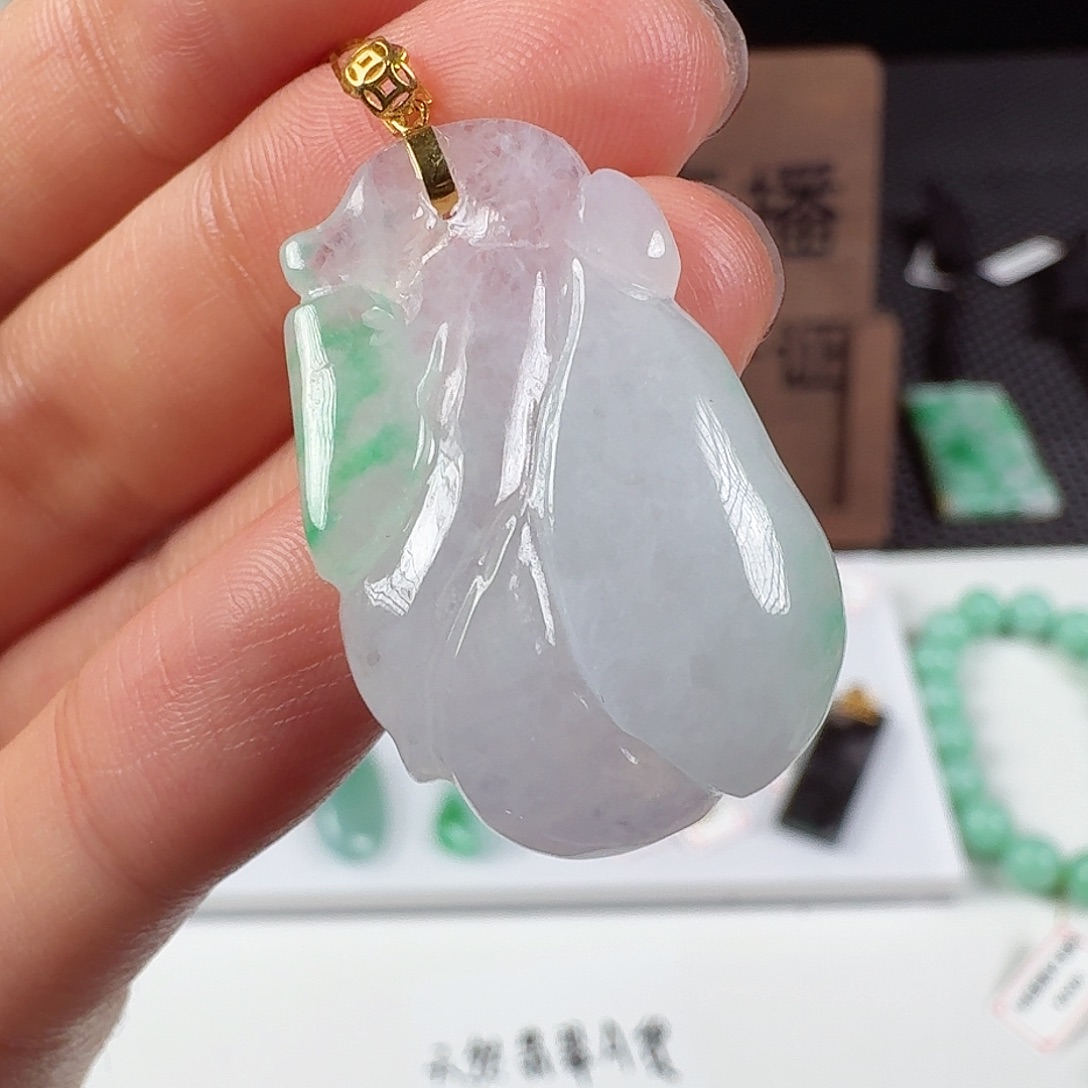 翡翠18K金镶嵌颈饰