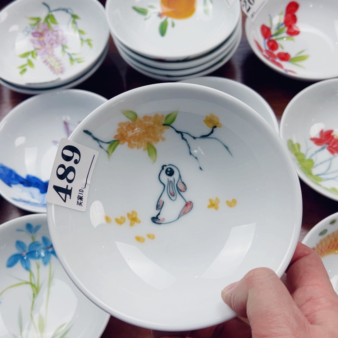 景德镇陶瓷手工手绘制作