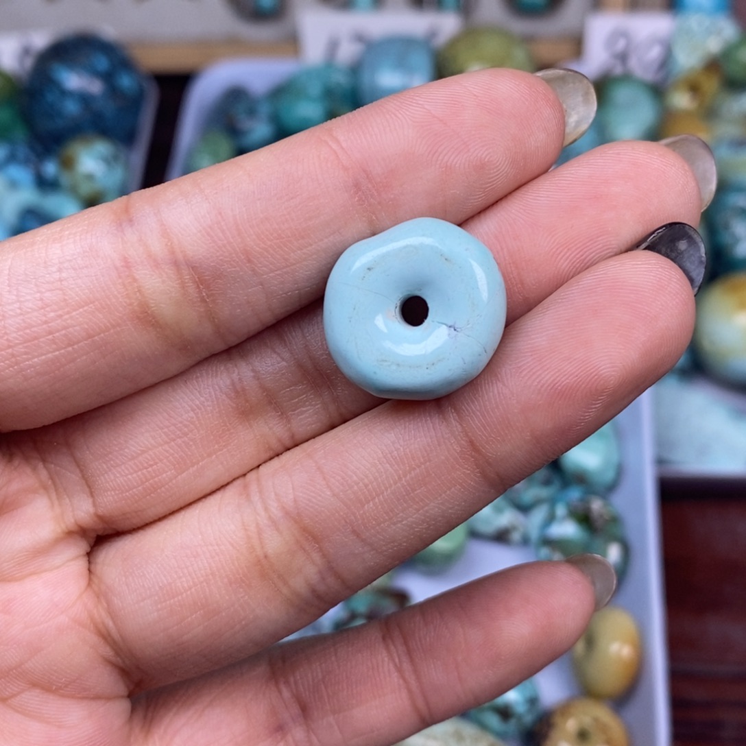 绿松石未镶嵌挂件