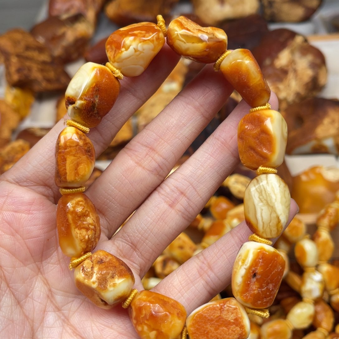 琥珀珠宝奇石未镶嵌