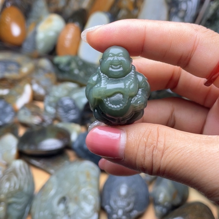 未镶嵌和田玉挂件