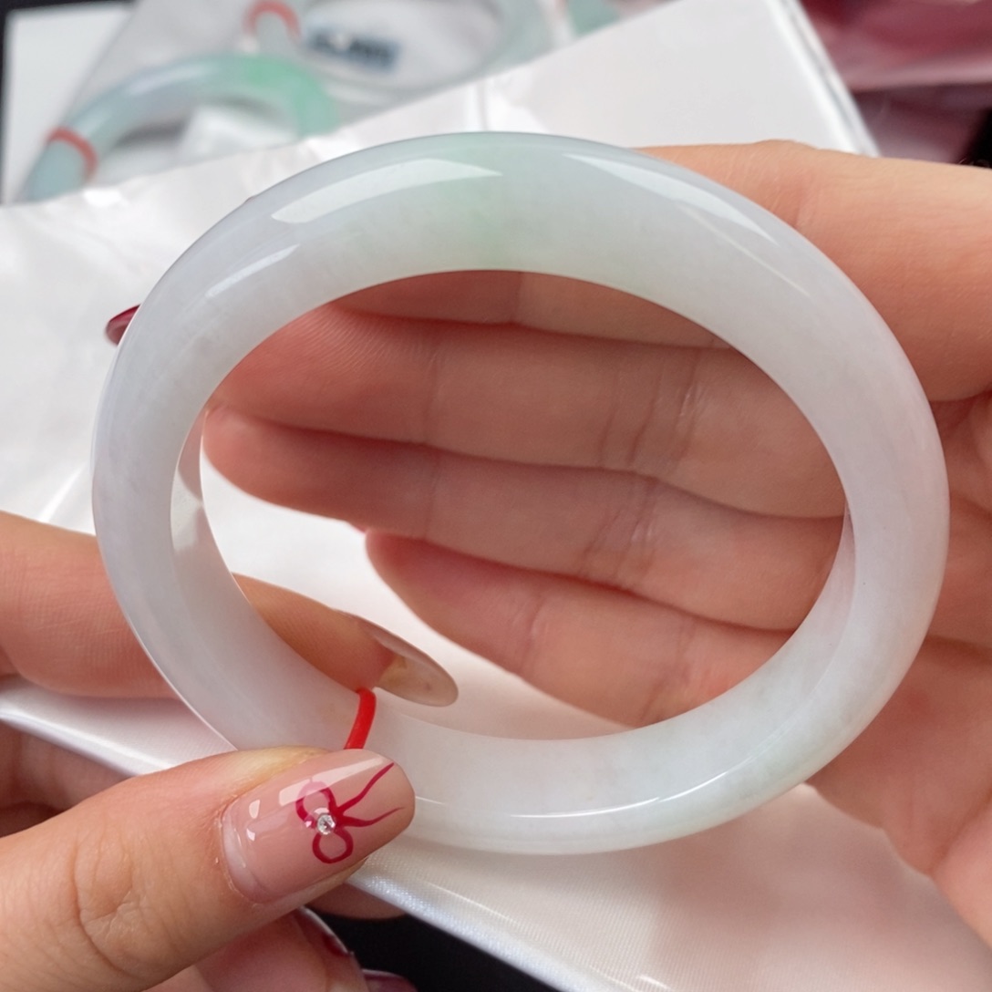 翡翠手镯未镶嵌6061圈口