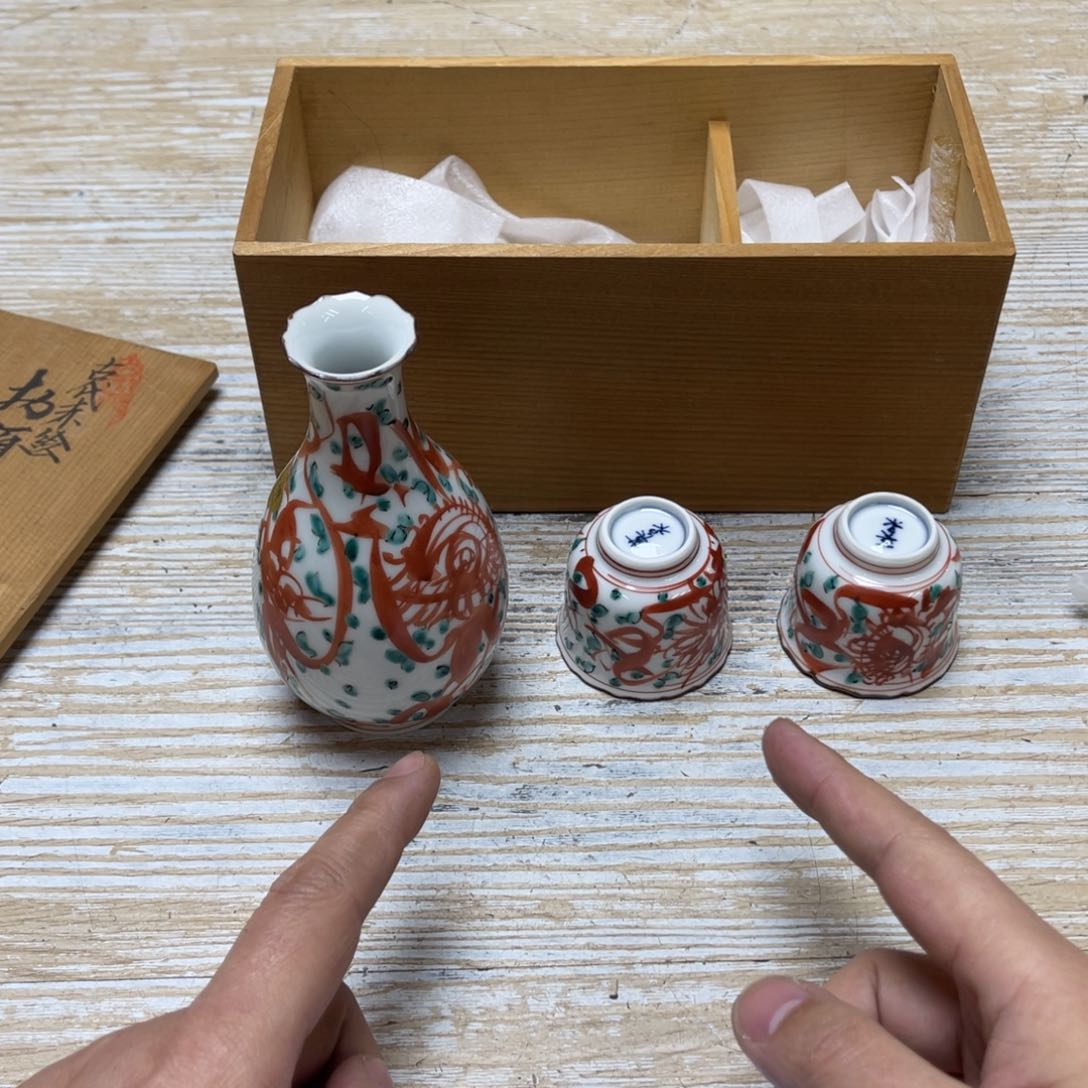 瓷片鼓*密密麻麻地排列着