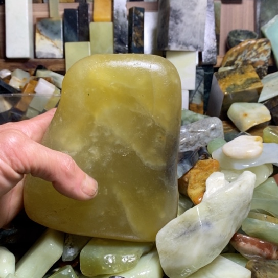 【闪购商品】蛇纹石玉未镶嵌珠宝玉器