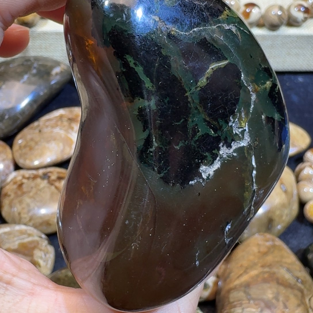 定制琥珀海藻溶洞随形