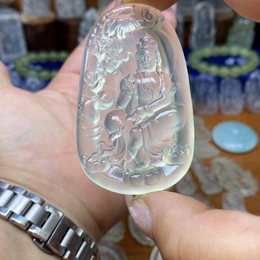 【闪购商品】蛇纹石玉颈饰未镶嵌