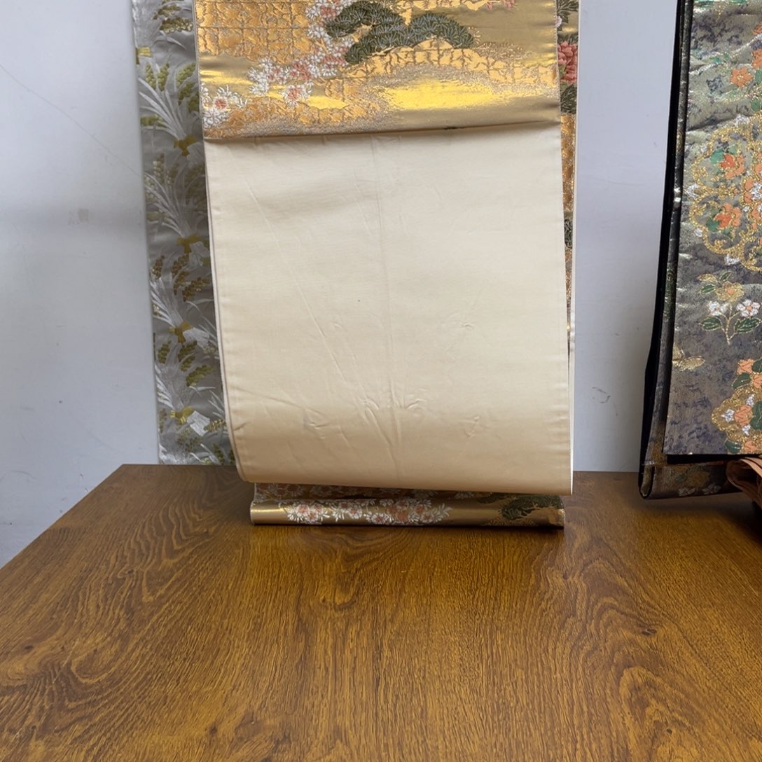 发***丽织绣织锦技艺高超的