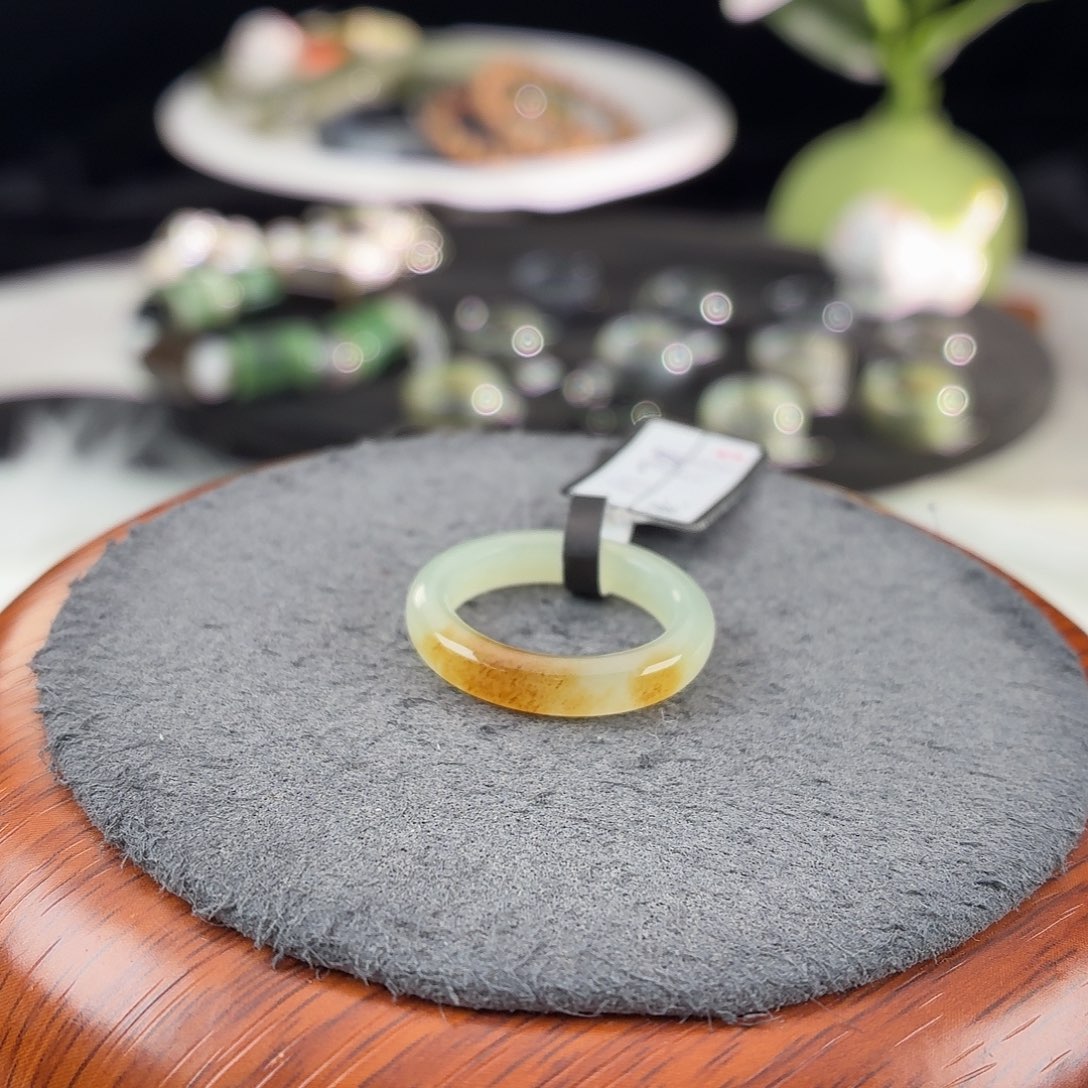 和田玉（糖玉）未镶嵌戒指b92飘糖圆条16.8棉不退换