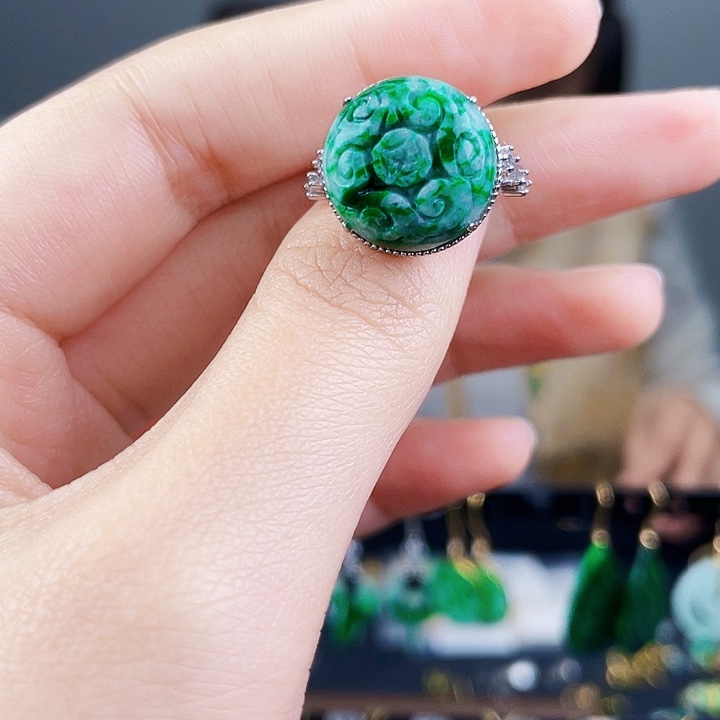翡翠戒指银S925镶嵌饰品