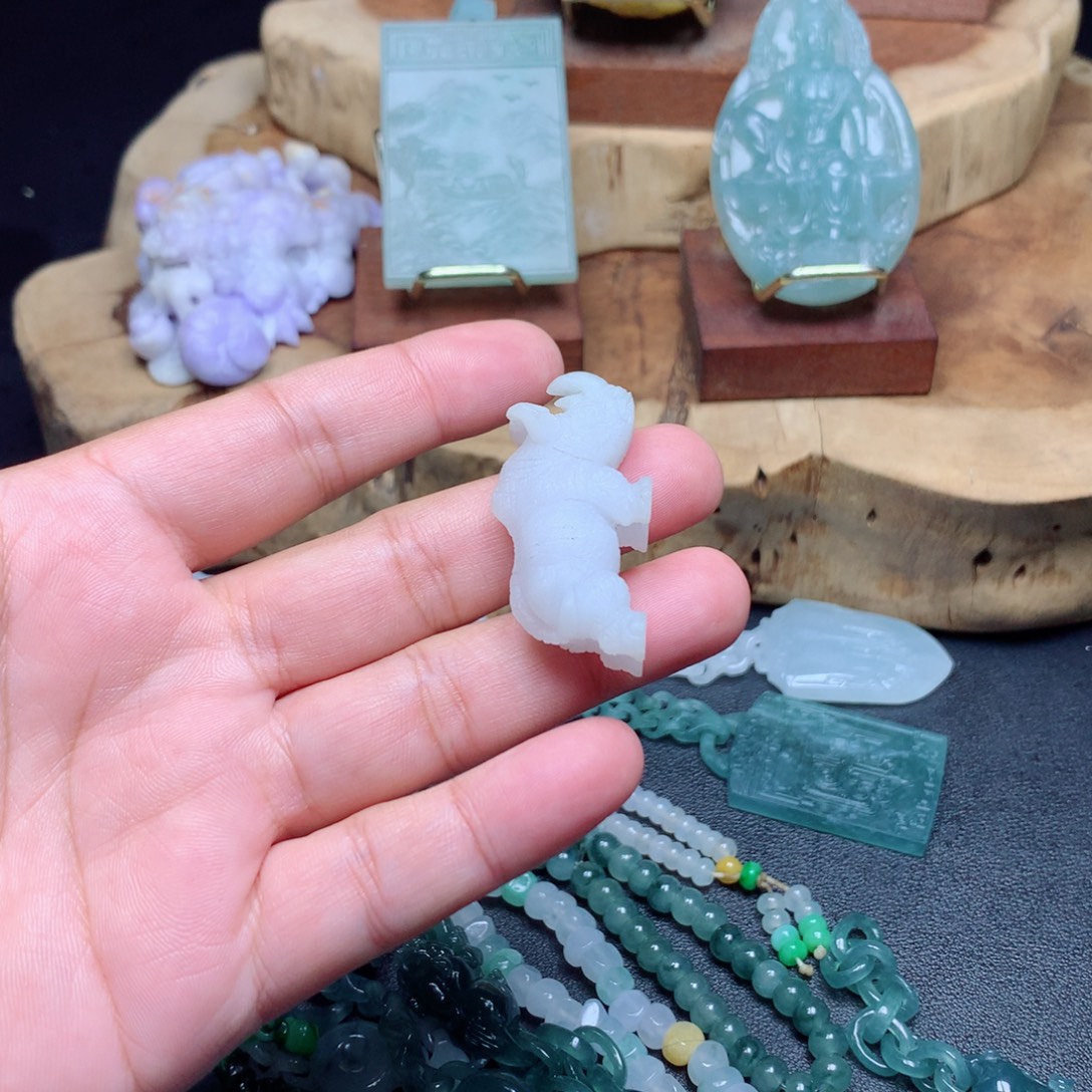 定制翡翠未镶嵌翡翠