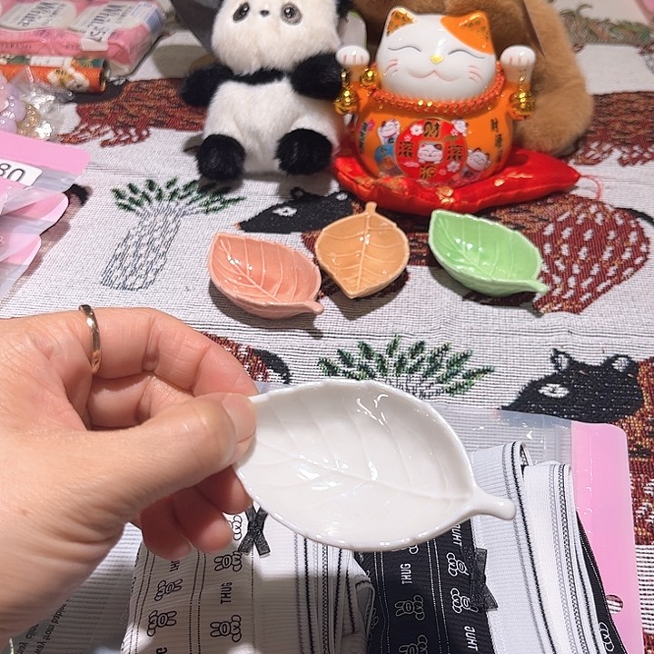 瓷片Dhkfhjhhjhhjhhiio